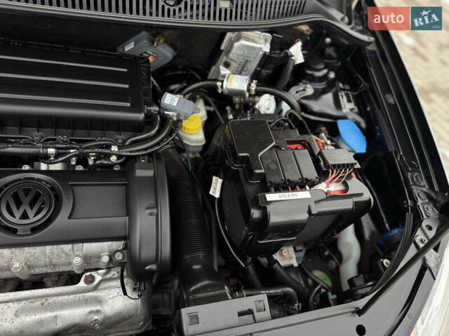 Черный Фольксваген Поло, объемом двигателя 1.6 л и пробегом 147 тыс. км за 6799 $, фото 105 на Automoto.ua