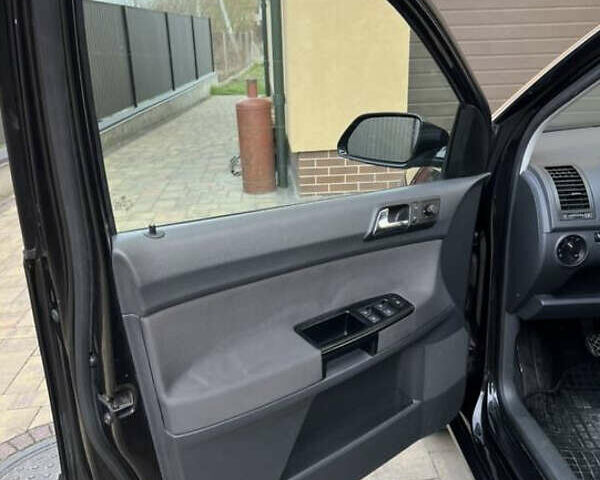 Черный Фольксваген Поло, объемом двигателя 1.4 л и пробегом 230 тыс. км за 5499 $, фото 15 на Automoto.ua