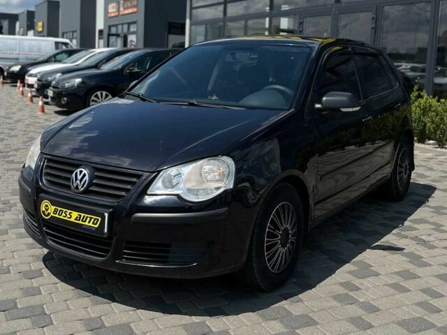 Черный Фольксваген Поло, объемом двигателя 1.4 л и пробегом 208 тыс. км за 6800 $, фото 2 на Automoto.ua
