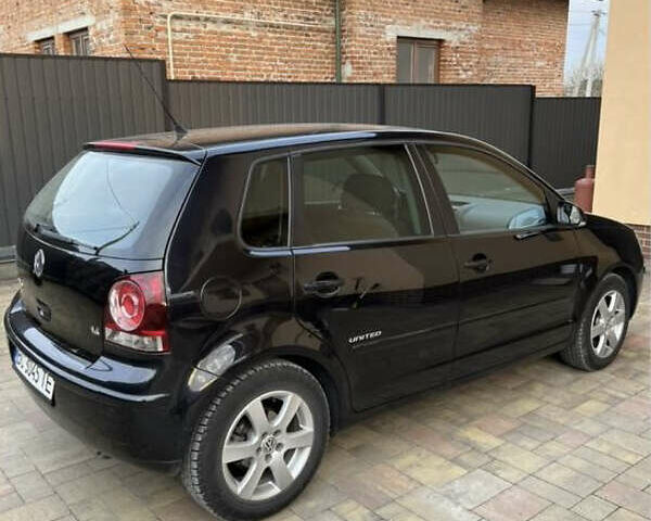 Черный Фольксваген Поло, объемом двигателя 1.4 л и пробегом 230 тыс. км за 5499 $, фото 18 на Automoto.ua