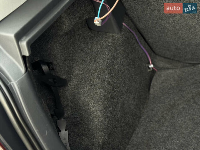 Черный Фольксваген Поло, объемом двигателя 1.6 л и пробегом 147 тыс. км за 6799 $, фото 99 на Automoto.ua