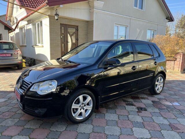 Черный Фольксваген Поло, объемом двигателя 1.6 л и пробегом 133 тыс. км за 5900 $, фото 1 на Automoto.ua