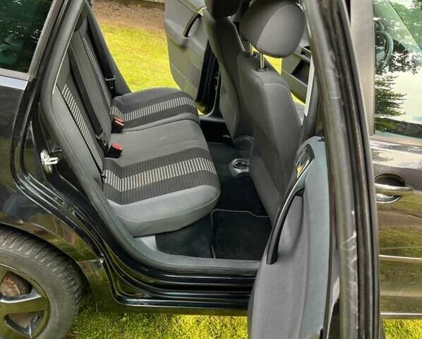 Черный Фольксваген Поло, объемом двигателя 1.2 л и пробегом 220 тыс. км за 4300 $, фото 9 на Automoto.ua