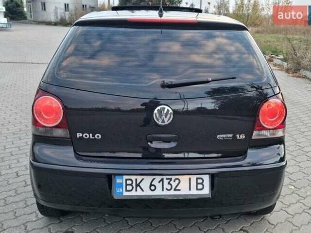 Черный Фольксваген Поло, объемом двигателя 1.6 л и пробегом 182 тыс. км за 5750 $, фото 1 на Automoto.ua