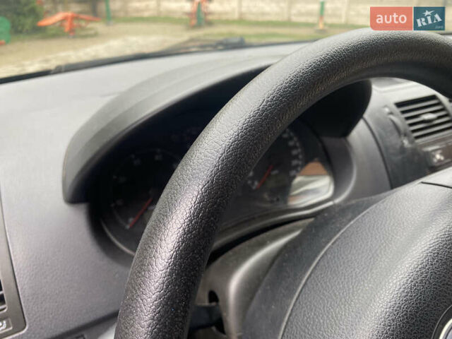 Черный Фольксваген Поло, объемом двигателя 1.39 л и пробегом 145 тыс. км за 3800 $, фото 9 на Automoto.ua