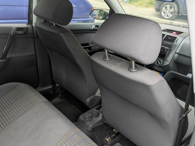 Черный Фольксваген Поло, объемом двигателя 1.4 л и пробегом 180 тыс. км за 6000 $, фото 8 на Automoto.ua