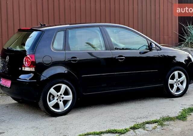 Черный Фольксваген Поло, объемом двигателя 1.6 л и пробегом 212 тыс. км за 7399 $, фото 17 на Automoto.ua