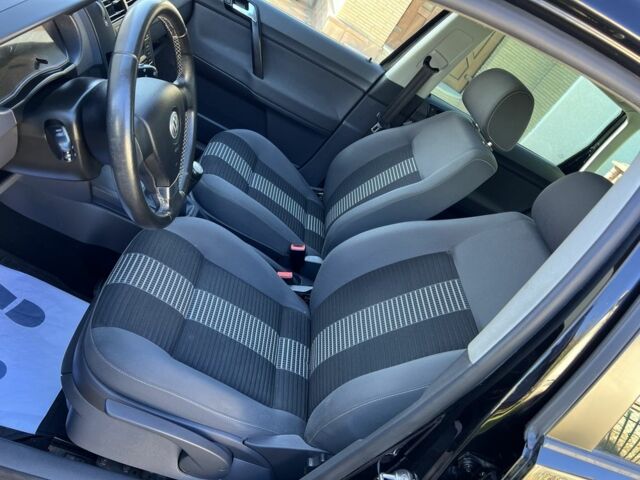 Черный Фольксваген Поло, объемом двигателя 1.6 л и пробегом 133 тыс. км за 5900 $, фото 14 на Automoto.ua