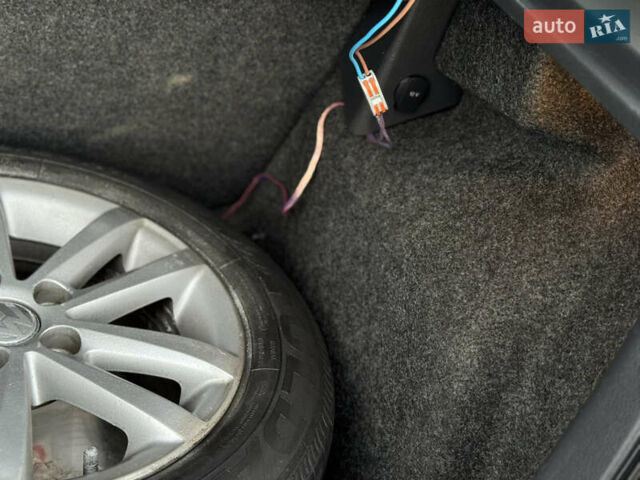 Черный Фольксваген Поло, объемом двигателя 1.6 л и пробегом 147 тыс. км за 6799 $, фото 100 на Automoto.ua