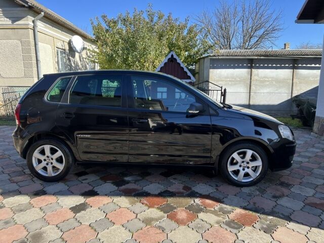 Черный Фольксваген Поло, объемом двигателя 1.6 л и пробегом 133 тыс. км за 5900 $, фото 8 на Automoto.ua