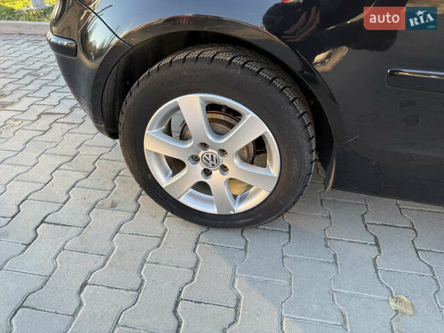 Чорний Фольксваген Поло, об'ємом двигуна 1.2 л та пробігом 228 тис. км за 4250 $, фото 13 на Automoto.ua