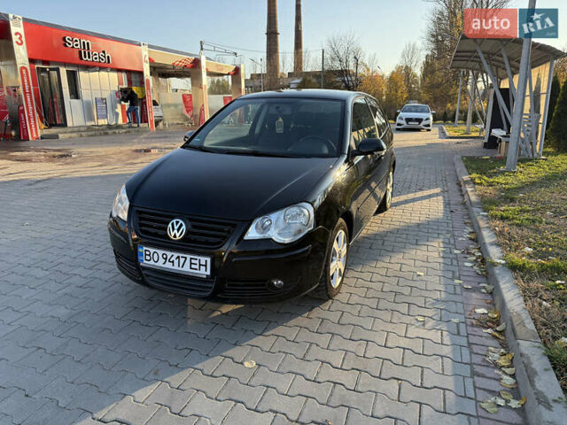 Чорний Фольксваген Поло, об'ємом двигуна 1.2 л та пробігом 228 тис. км за 4250 $, фото 2 на Automoto.ua