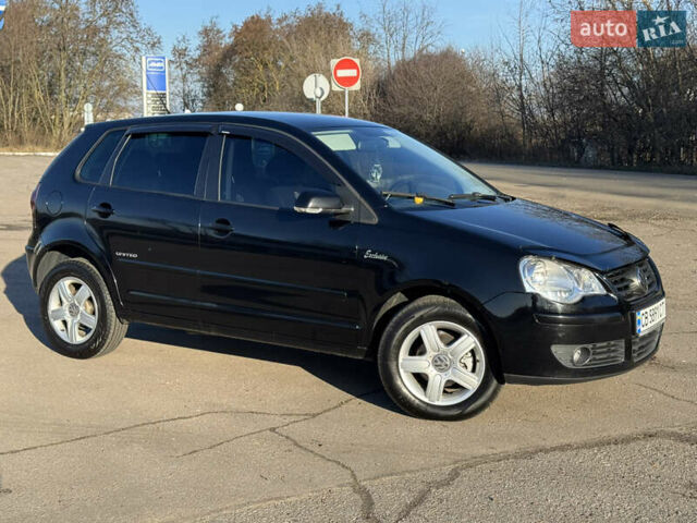 Чорний Фольксваген Поло, об'ємом двигуна 1.6 л та пробігом 214 тис. км за 6750 $, фото 2 на Automoto.ua