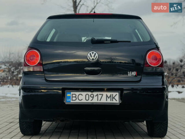 Черный Фольксваген Поло, объемом двигателя 1.6 л и пробегом 147 тыс. км за 6799 $, фото 31 на Automoto.ua