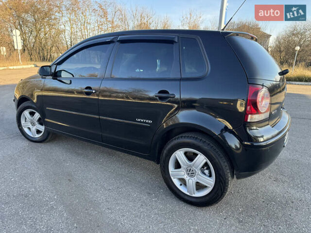 Чорний Фольксваген Поло, об'ємом двигуна 1.6 л та пробігом 214 тис. км за 6750 $, фото 7 на Automoto.ua