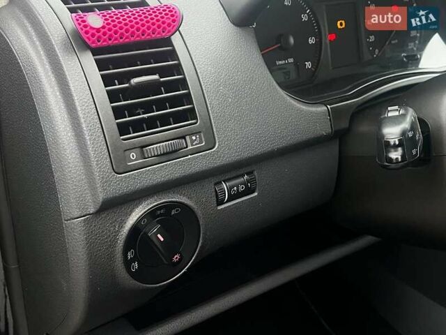 Черный Фольксваген Поло, объемом двигателя 1.4 л и пробегом 214 тыс. км за 5200 $, фото 9 на Automoto.ua