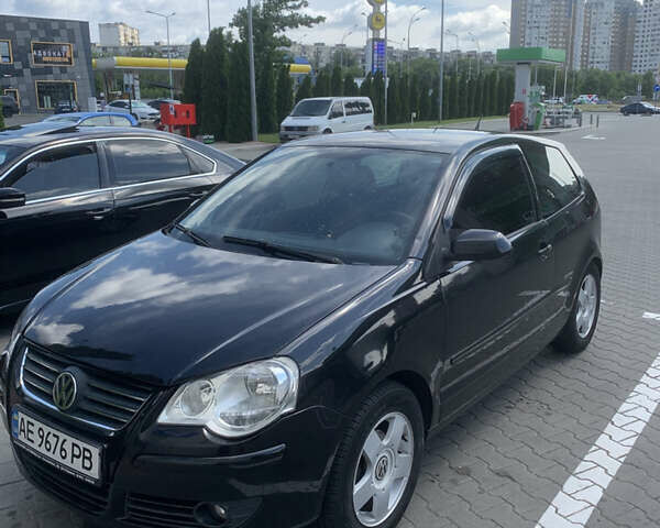 Черный Фольксваген Поло, объемом двигателя 1.2 л и пробегом 270 тыс. км за 4200 $, фото 11 на Automoto.ua