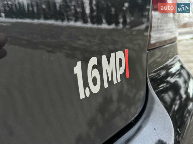 Черный Фольксваген Поло, объемом двигателя 1.6 л и пробегом 147 тыс. км за 6799 $, фото 24 на Automoto.ua