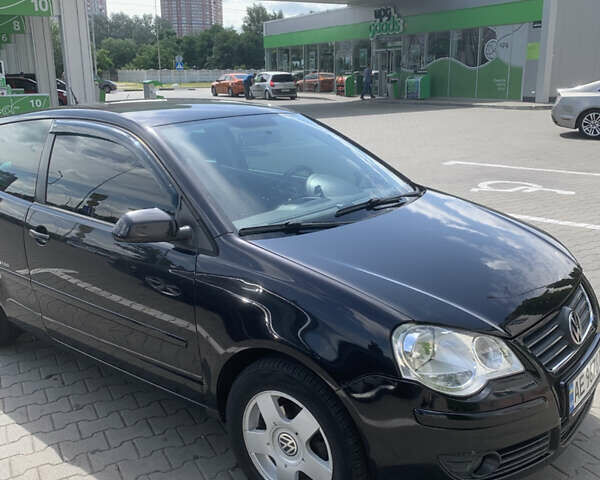 Черный Фольксваген Поло, объемом двигателя 1.2 л и пробегом 270 тыс. км за 4200 $, фото 7 на Automoto.ua