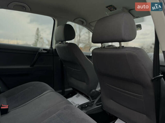 Черный Фольксваген Поло, объемом двигателя 1.6 л и пробегом 147 тыс. км за 6799 $, фото 83 на Automoto.ua