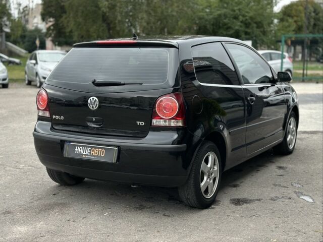 Черный Фольксваген Поло, объемом двигателя 1.4 л и пробегом 246 тыс. км за 4600 $, фото 9 на Automoto.ua