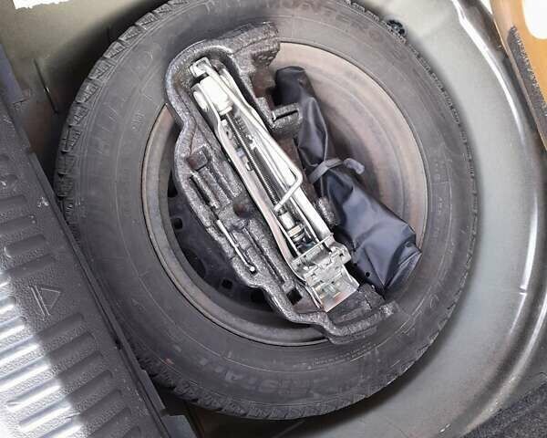 Черный Фольксваген Поло, объемом двигателя 1.2 л и пробегом 106 тыс. км за 5600 $, фото 14 на Automoto.ua