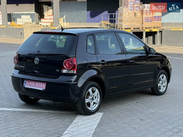 Черный Фольксваген Поло, объемом двигателя 1.4 л и пробегом 189 тыс. км за 5450 $, фото 12 на Automoto.ua