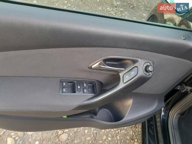 Черный Фольксваген Поло, объемом двигателя 1.2 л и пробегом 106 тыс. км за 5600 $, фото 11 на Automoto.ua