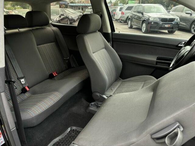 Черный Фольксваген Поло, объемом двигателя 1.4 л и пробегом 246 тыс. км за 4600 $, фото 22 на Automoto.ua