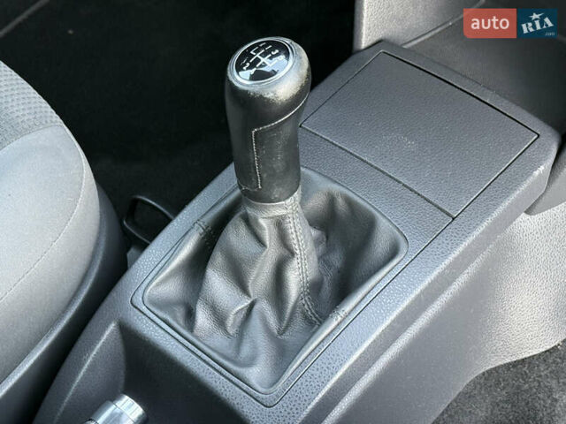 Чорний Фольксваген Поло, об'ємом двигуна 1.4 л та пробігом 189 тис. км за 5350 $, фото 40 на Automoto.ua