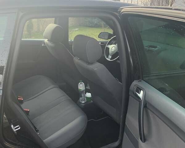 Чорний Фольксваген Поло, об'ємом двигуна 1.2 л та пробігом 127 тис. км за 4000 $, фото 2 на Automoto.ua