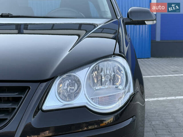 Черный Фольксваген Поло, объемом двигателя 1.4 л и пробегом 188 тыс. км за 4999 $, фото 17 на Automoto.ua