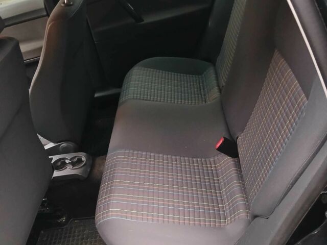 Черный Фольксваген Поло, объемом двигателя 1.4 л и пробегом 180 тыс. км за 4400 $, фото 8 на Automoto.ua