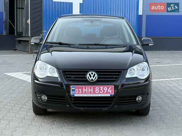 Черный Фольксваген Поло, объемом двигателя 1.4 л и пробегом 189 тыс. км за 5450 $, фото 3 на Automoto.ua