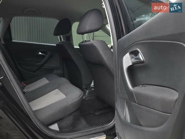 Чорний Фольксваген Поло, об'ємом двигуна 1.4 л та пробігом 242 тис. км за 7450 $, фото 28 на Automoto.ua