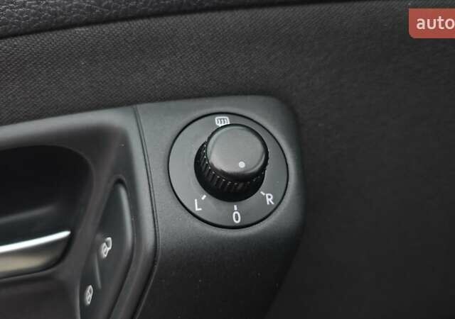 Черный Фольксваген Поло, объемом двигателя 1.6 л и пробегом 178 тыс. км за 7999 $, фото 40 на Automoto.ua