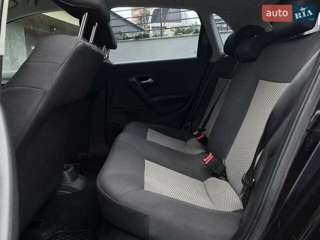 Чорний Фольксваген Поло, об'ємом двигуна 1.4 л та пробігом 242 тис. км за 7450 $, фото 24 на Automoto.ua