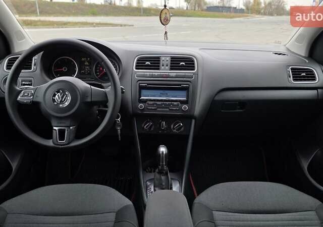 Черный Фольксваген Поло, объемом двигателя 1.6 л и пробегом 178 тыс. км за 7999 $, фото 16 на Automoto.ua