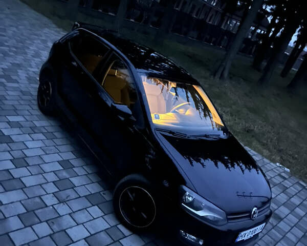 Чорний Фольксваген Поло, об'ємом двигуна 1.6 л та пробігом 213 тис. км за 7650 $, фото 22 на Automoto.ua