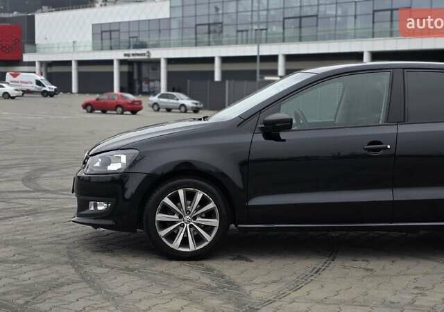 Черный Фольксваген Поло, объемом двигателя 1.6 л и пробегом 178 тыс. км за 7999 $, фото 6 на Automoto.ua