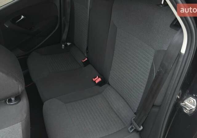 Черный Фольксваген Поло, объемом двигателя 1.6 л и пробегом 178 тыс. км за 7999 $, фото 27 на Automoto.ua