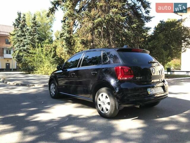 Черный Фольксваген Поло, объемом двигателя 1.39 л и пробегом 70 тыс. км за 8500 $, фото 2 на Automoto.ua