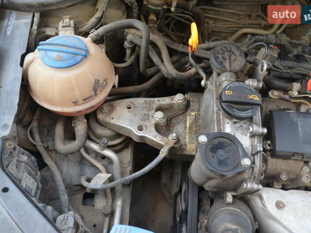 Черный Фольксваген Поло, объемом двигателя 1.2 л и пробегом 83 тыс. км за 6000 $, фото 6 на Automoto.ua