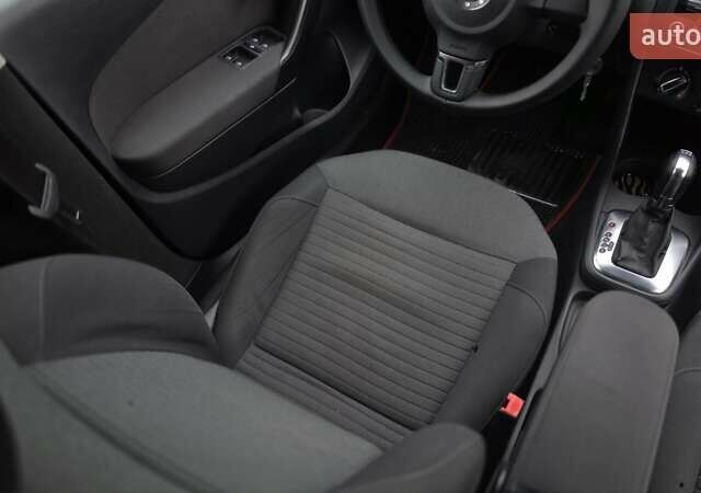 Черный Фольксваген Поло, объемом двигателя 1.6 л и пробегом 178 тыс. км за 7999 $, фото 30 на Automoto.ua