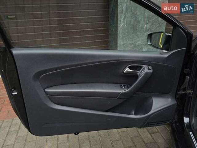 Черный Фольксваген Поло, объемом двигателя 1.4 л и пробегом 190 тыс. км за 7999 $, фото 18 на Automoto.ua