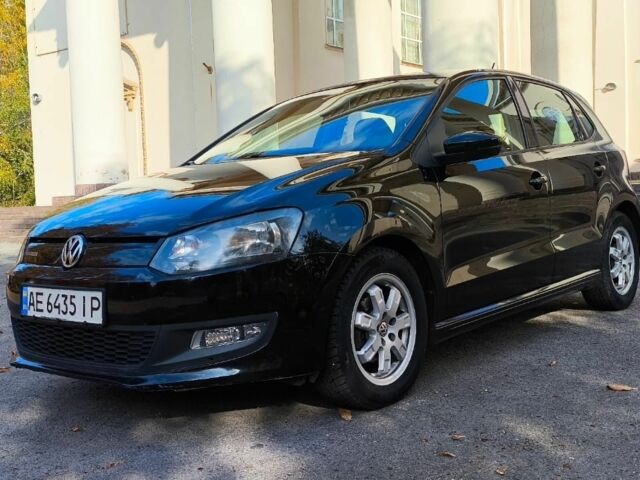 Черный Фольксваген Поло, объемом двигателя 1.2 л и пробегом 272 тыс. км за 6300 $, фото 1 на Automoto.ua