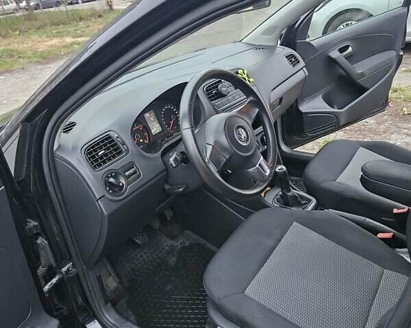 Чорний Фольксваген Поло, об'ємом двигуна 1.39 л та пробігом 222 тис. км за 6500 $, фото 20 на Automoto.ua