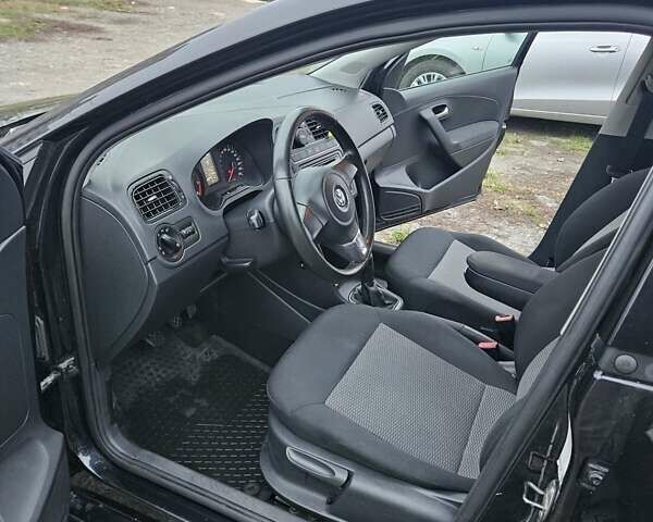 Чорний Фольксваген Поло, об'ємом двигуна 1.39 л та пробігом 222 тис. км за 6500 $, фото 18 на Automoto.ua