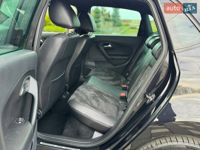 Черный Фольксваген Поло, объемом двигателя 1.4 л и пробегом 217 тыс. км за 9650 $, фото 53 на Automoto.ua