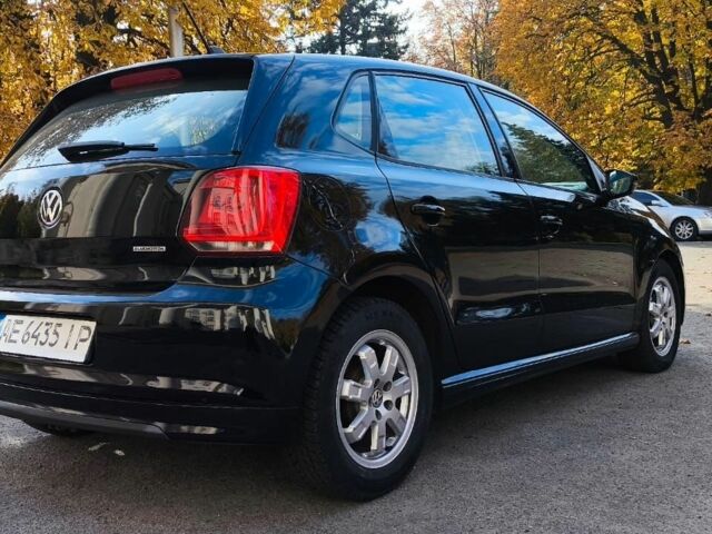 Черный Фольксваген Поло, объемом двигателя 1.2 л и пробегом 272 тыс. км за 6300 $, фото 12 на Automoto.ua